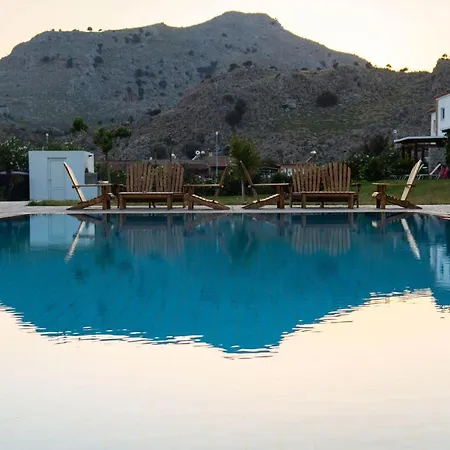 Posidonia Villas *