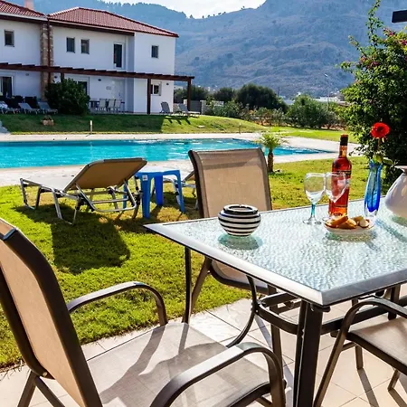 Posidonia Villas 빌라 콜림비아